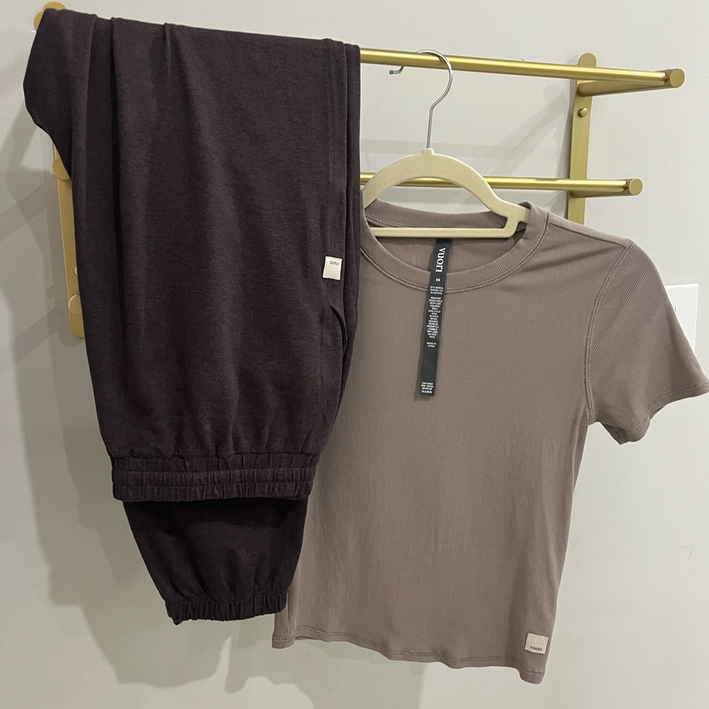 Vouri Lounge bundle with beige top  and eggplant Joggers